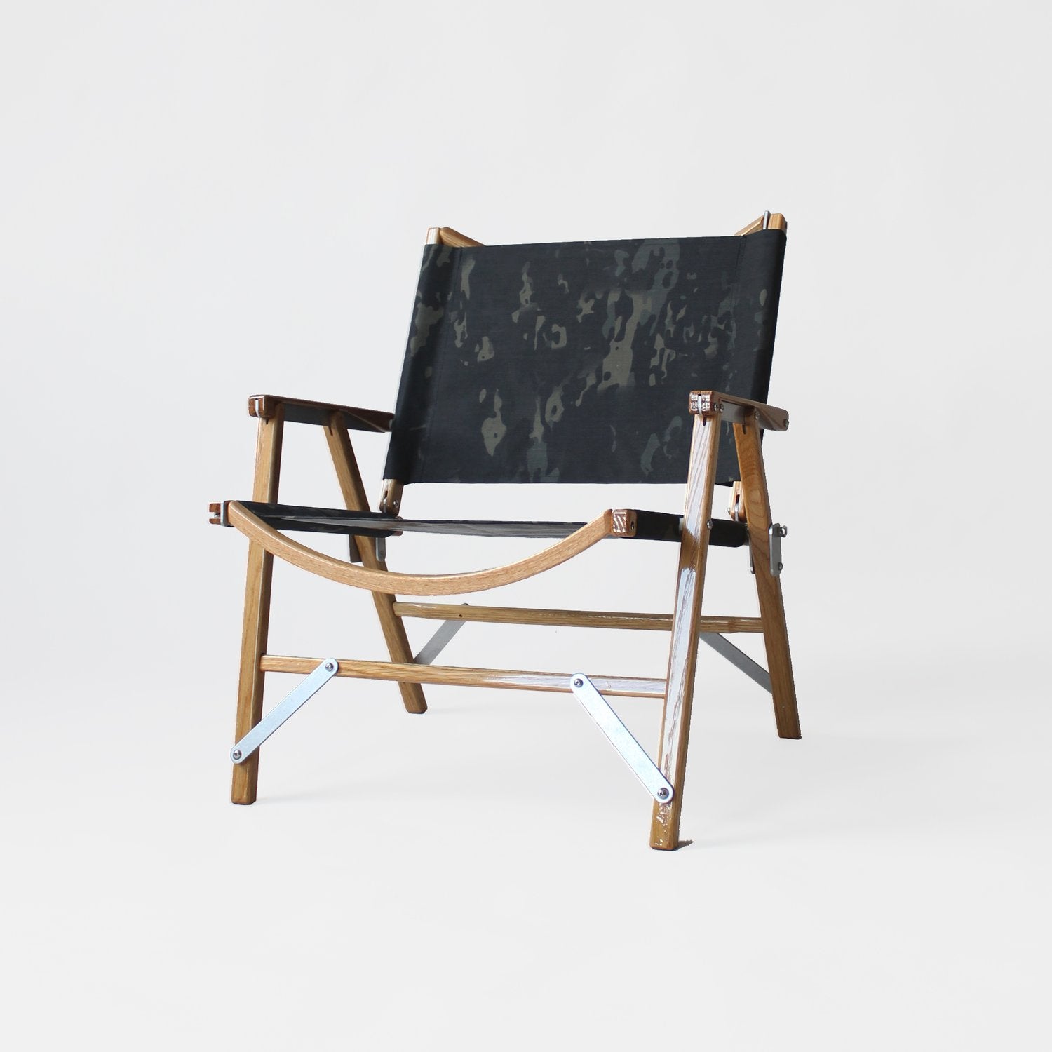 Sentinel Golf and Kermit Chair Company collaboration in multicam front view X50 Cordura fabric handmade oak golfing camping glamping luxury wooden furniture handmade in the USA