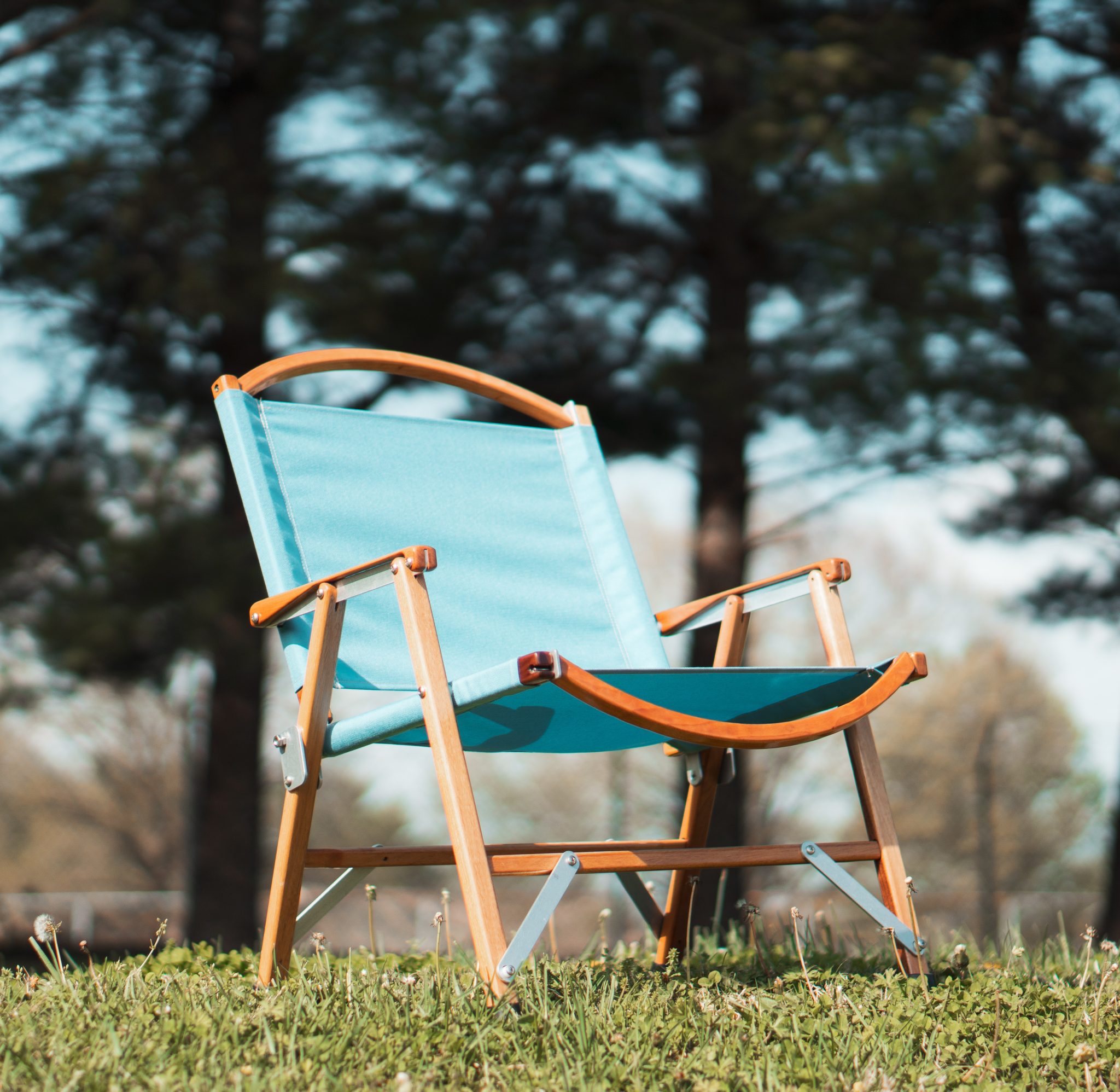 blonde-walnut-kermit-chair-company